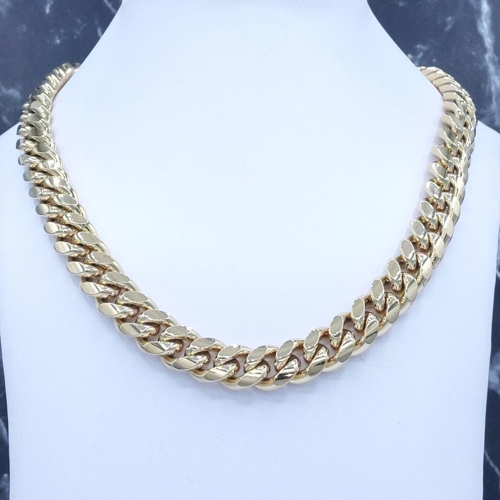 18" x 12mm Gold Finish Cuban Link Chain